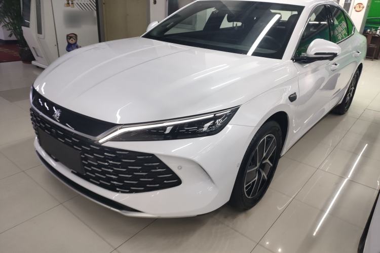 Used BYD Qin L 2025 DM-i Smart Drive 120KM Leading Model