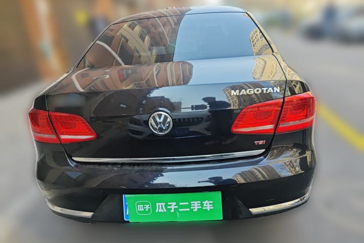 Used Volkswagen Magotan 2012 Facelift 2.0 TSI Prestige Model Rear