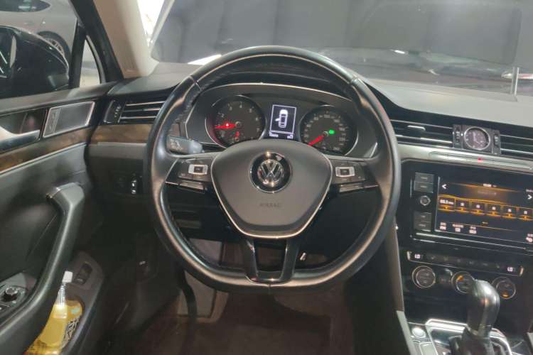 Used Volkswagen Magotan 2019 330TSI DSG Luxury Version China VI Standard
