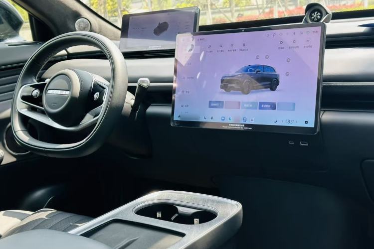 Used EXEED Star Era ET 2024 Extended-Range 240 Ultra All-Wheel Drive Interior 5