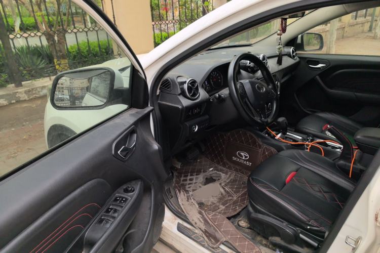 Used Soueast DX3 2016 1.5T CVT Prestige Edition Driver Seat