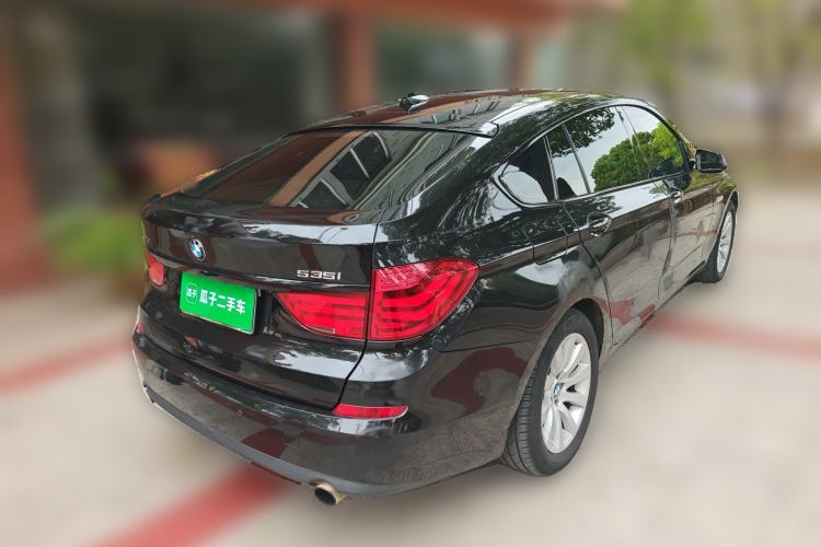 Used BMW 5 Series GT 2010 535i Leading Model Rear Right 45 Deg