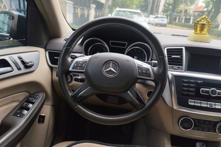 Used Mercedes-Benz M-Class 2012 ML 300
