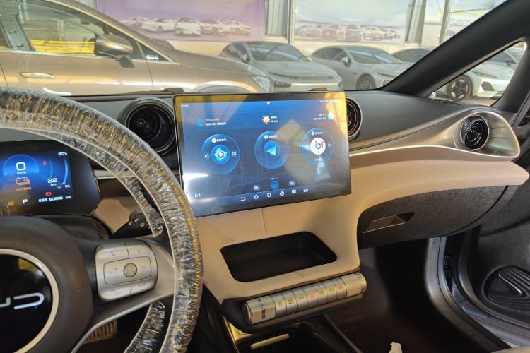 Used BYD Dolphin 2023 420 km Fashion Edition
