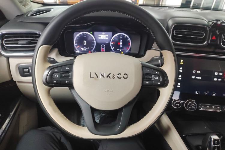 Used Lynk & Co 02 2018 1.5T DCT Two-Wheel Drive Zhaoban China V Standard
