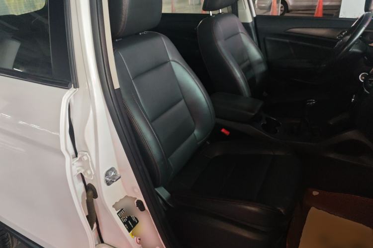 Used Changan CS75 2014 2.0L Manual Luxury Version China IV Standard