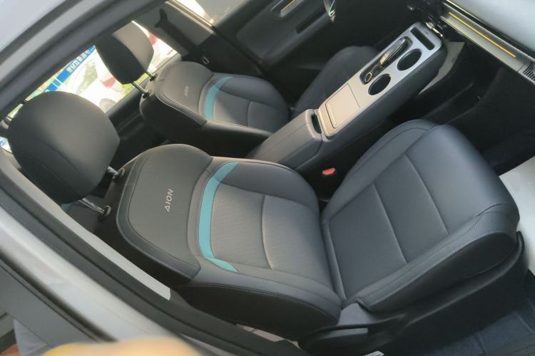 Used AION Y 2023 Plus 510 Smart Edition Right Front Seat