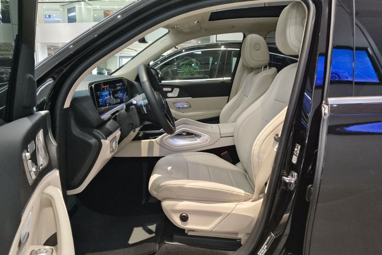 Used Mercedes-Benz GLE 2024 GLE 450 4MATIC Luxury Model
