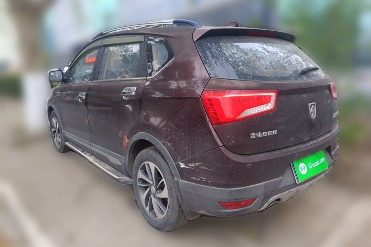 Used Baojun 560 2015 1.8L manual luxury version
