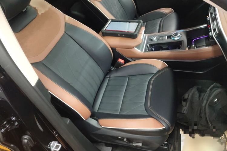 Used Ford Explorer 2023 EcoBoost 285 Four-Wheel Drive Titanium Edition 7-Seater