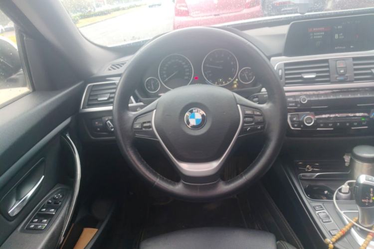 Used BMW 3 Series GT 2019 320i Sport Edition Steering Wheel