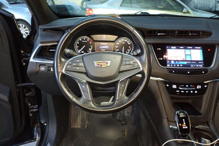 Used Cadillac XT5 2021 2.0T Two-Wheel Drive Luxury Version