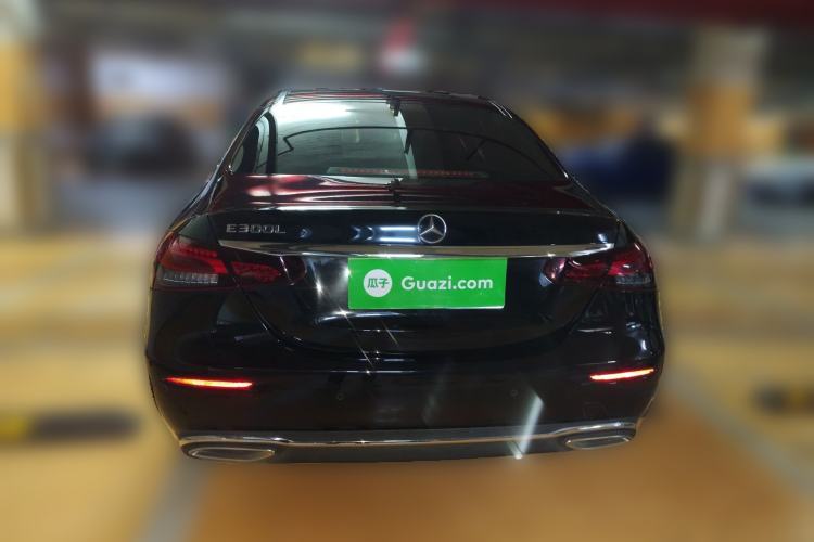 Used Mercedes-Benz E-Class 2022 Second Facelift E 300 L Fashion Edition
