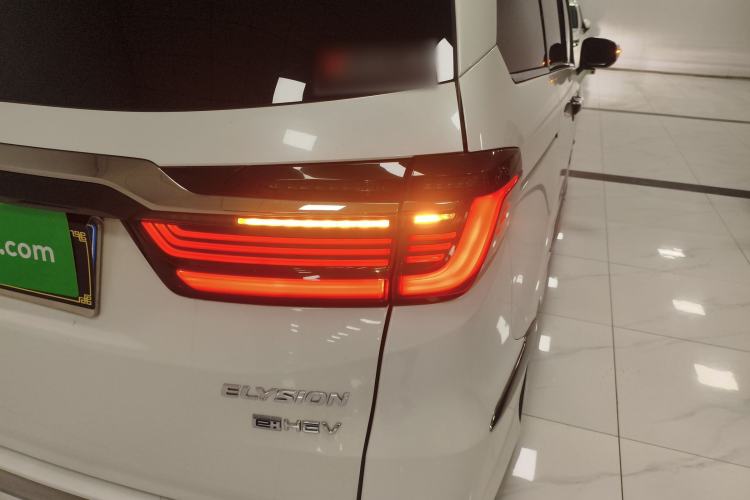 Used Honda Elysion 2022 2.0L eHEV Luxury Edition