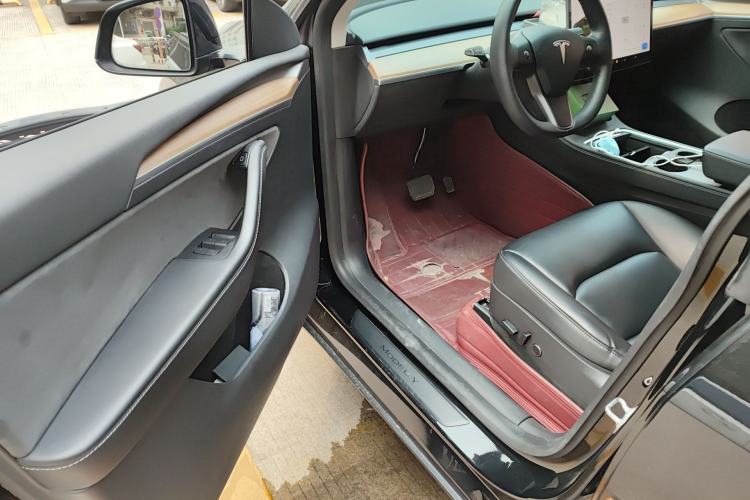 Used Tesla Model Y 2021 Standard Range Rear-Wheel Drive Version Driver Seat