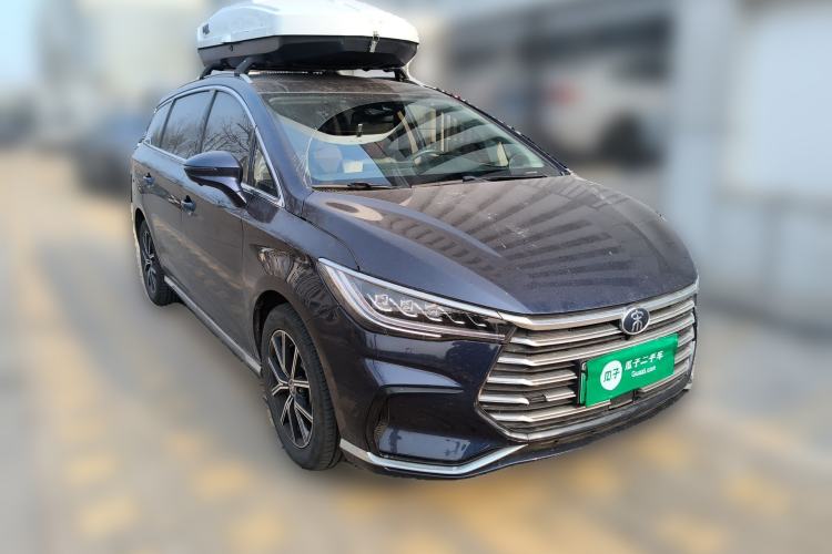 Used BYD Song MAX New Energy 2022 DM-i 105KM Flagship Model Front Right 45 Deg