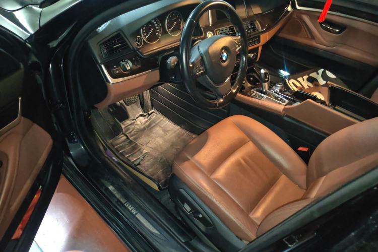 Used BMW 5 Series 2017 525Li Leading Model