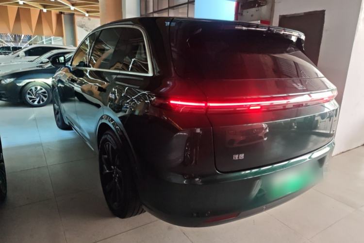 Used Li Auto L7 2023 Pro Model Rear Left 45 Deg