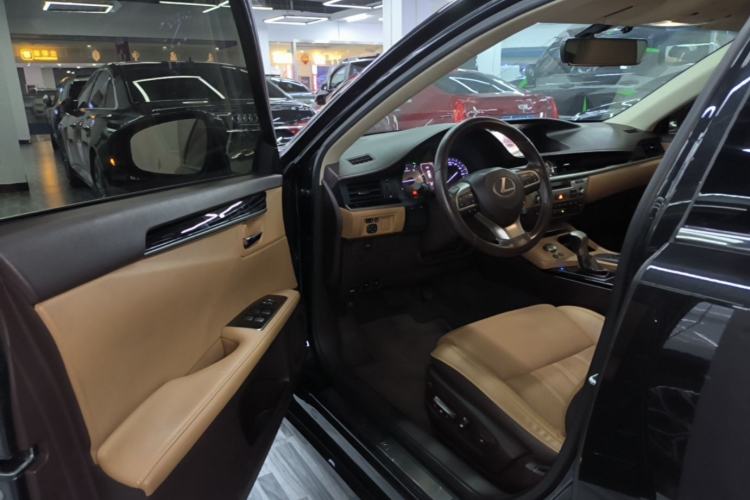 Used Lexus ES 2015 200 Elite Edition Driver Seat