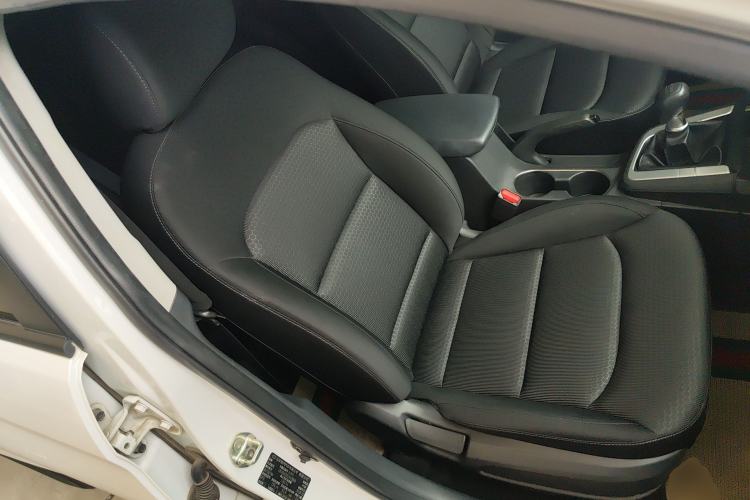 Used Hyundai Elantra (6th Generation / Lingdong) 2016 1.6L Manual ZhiXuan·Youth Edition Right Front Seat