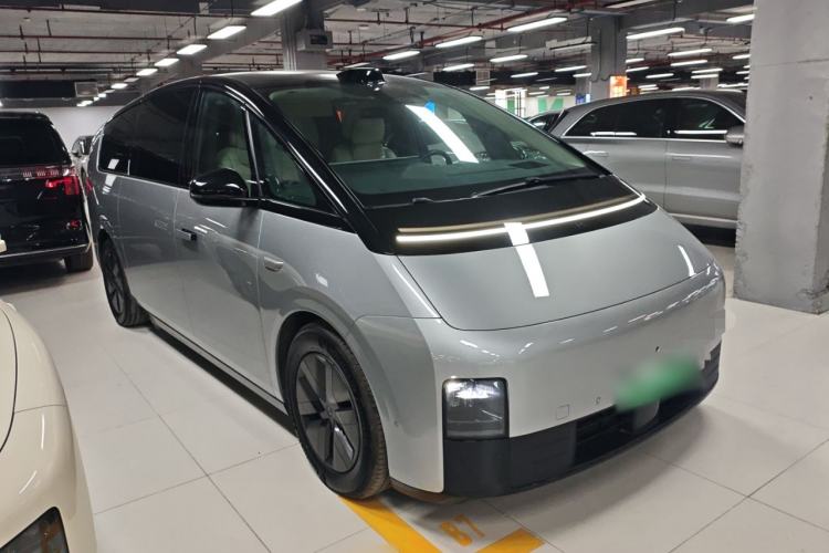 Used Li Auto MEGA 2024 Ultra Model