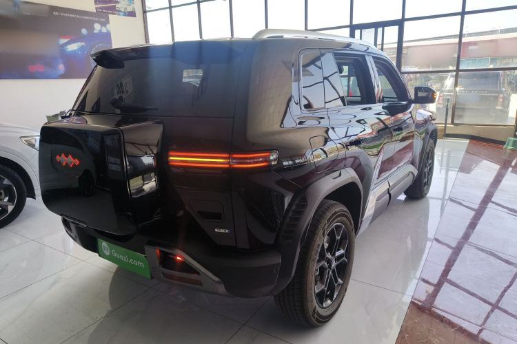 Used Formula Leopard Titanium 3 2025 501 km Range Rear-Wheel Drive Intelligent Driving Max Edition