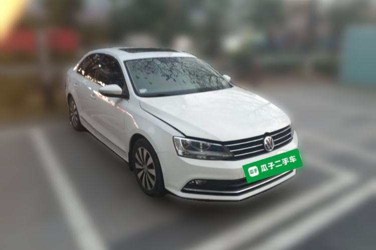 Used Volkswagen Sagitar 2017 230TSI Manual Comfort Model
