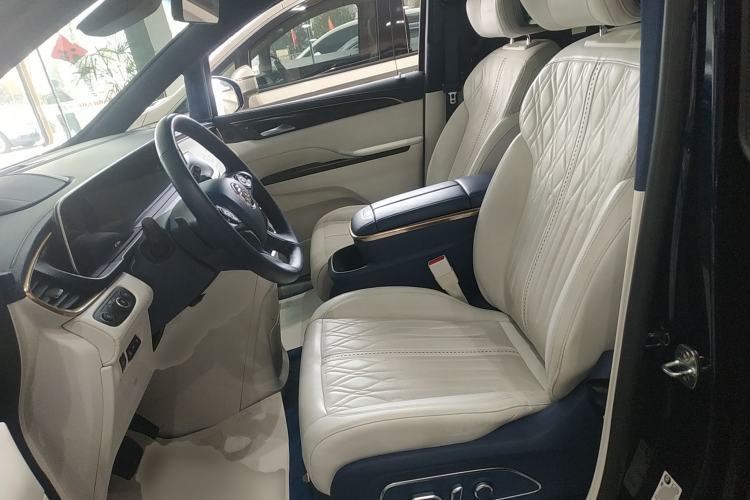 Used Buick GL8 2020 Avenir Avia Four-Seat Luxury Edition
