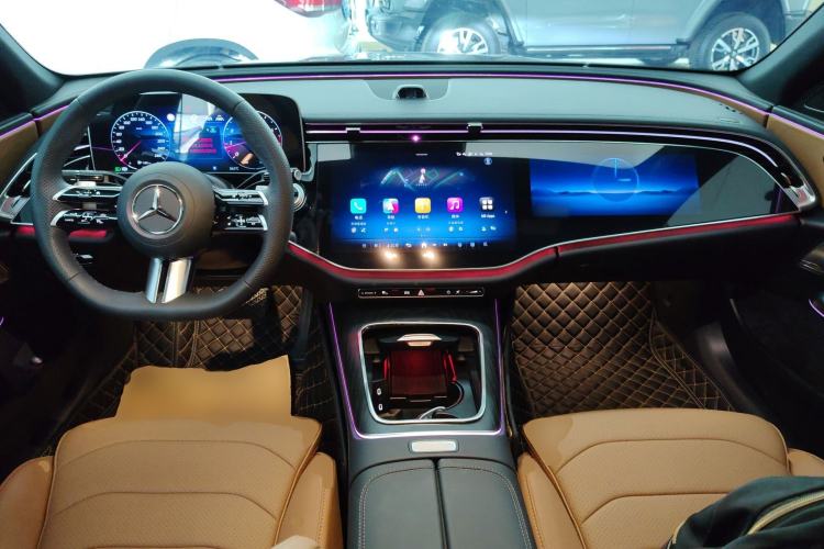 Used Mercedes-Benz E-Class 2025 Facelift E 300 L Luxury Sport Edition Center Console