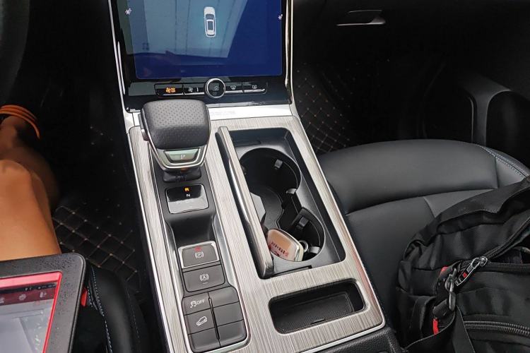 Used Roewe RX5 2023 PLUS 330TGI Automatic Trendsetting Smart Edition