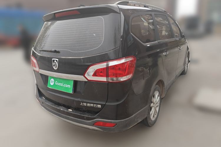 Used Baojun 730 2014 1.5L manual Comfort version 7 seats