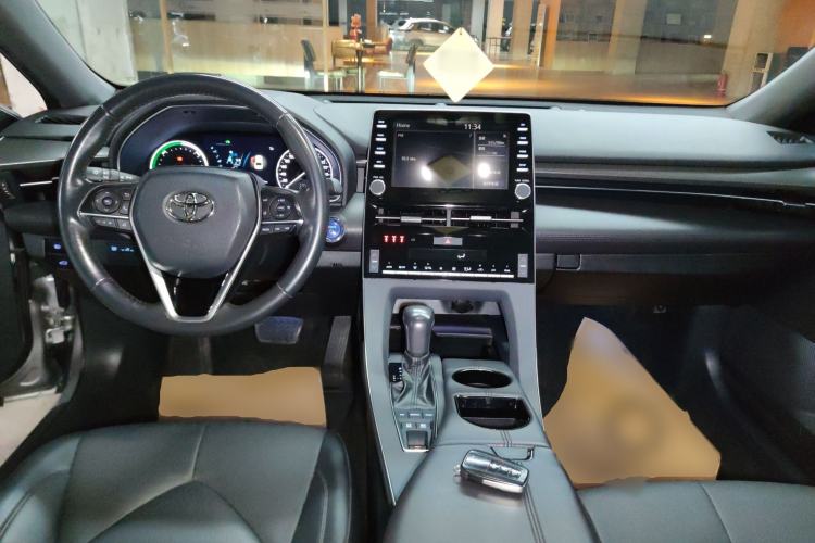 Used Toyota Avalon 2019 Dual-Engine 2.5L Luxury Edition China VI Standard
