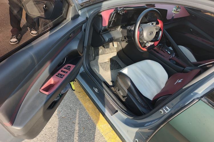 Used Hyundai Elantra 2021 240TGDi DCT TOP Flagship Edition Driver Seat