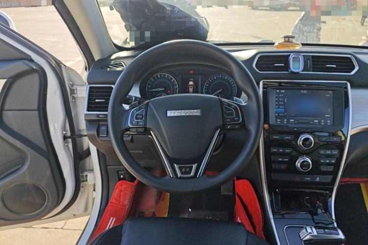 Used Haval H2 2018 1.5T Dual-Clutch Two-Wheel Drive Fashion Model China VI Standard