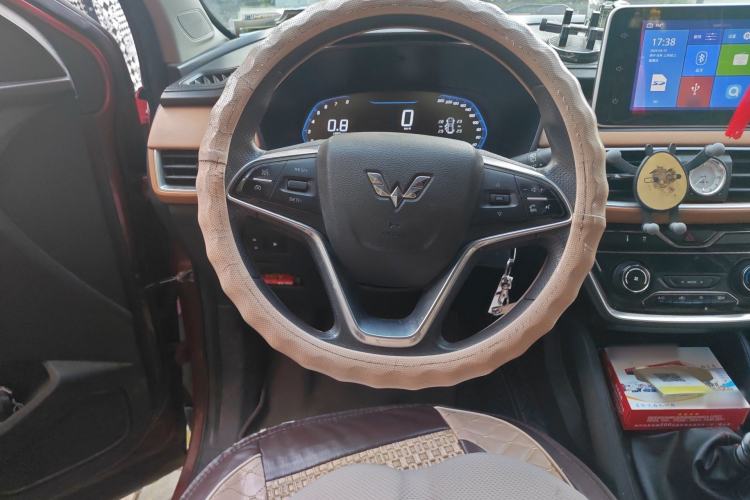 Used Wuling Hongguang S3 2018 1.5L Manual Luxury Model China V Standard
