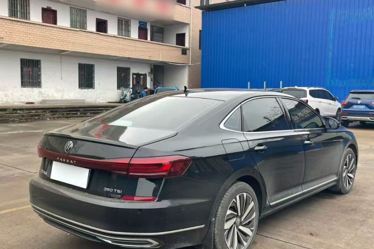 Used Volkswagen Passat 2025 Outstanding Model 380TSI Dragon Glory Edition