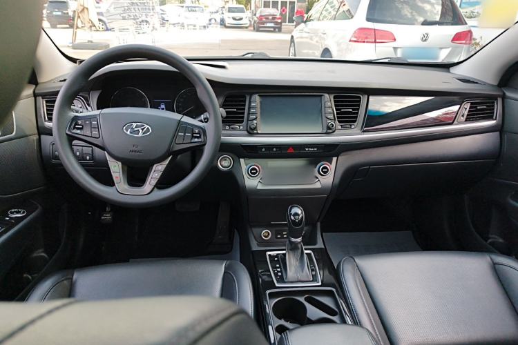 Used Hyundai Mistra 2017 1.8L Automatic Smart GLS China V Standard Center Console