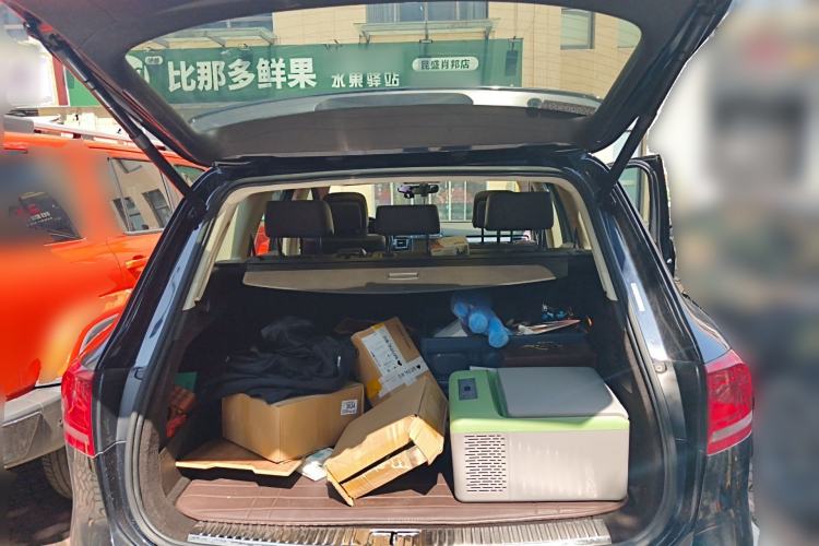 Used Volkswagen Touareg 2018 3.0 TSI Glory Collection Edition
