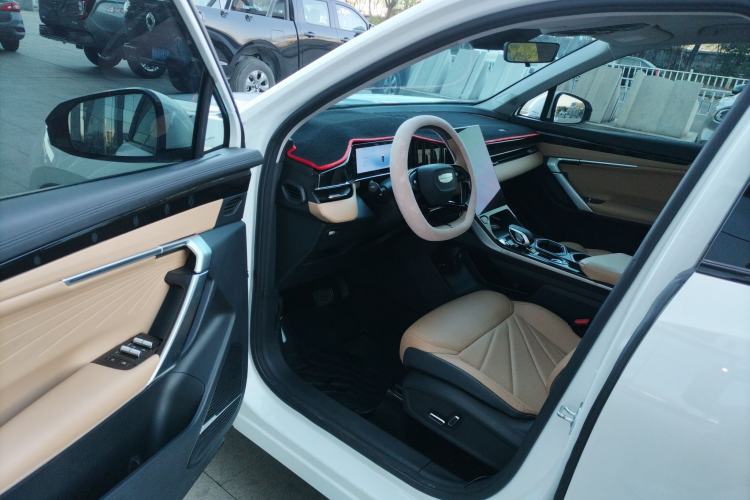 Used Geely Auto FX11 2023 1.5TD DCT Prestige Edition
