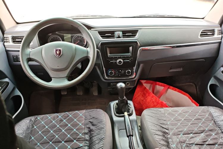 Used Jinbei Hiace X30 2019 1.5L Standard Version China VI SWC15M Center Console