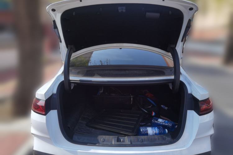 Used BYD Qin L 2025 DM-i Smart Drive 80KM Leading Model Trunk