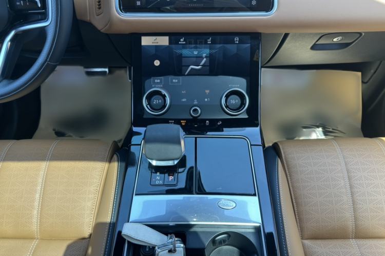 Used Land Rover Range Velar 2023 250 PS Ebony Black Limited Edition Interior 5