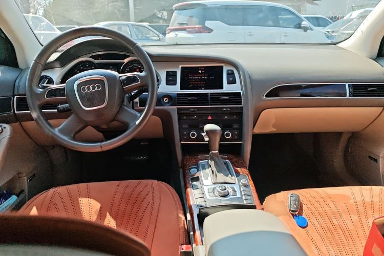 Used Audi A6L 2011 2.8 FSI Comfort Model
