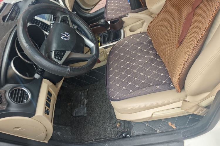 Used CHANGAN Eado 2015 1.6L Manual Luxury Model China IV Standard