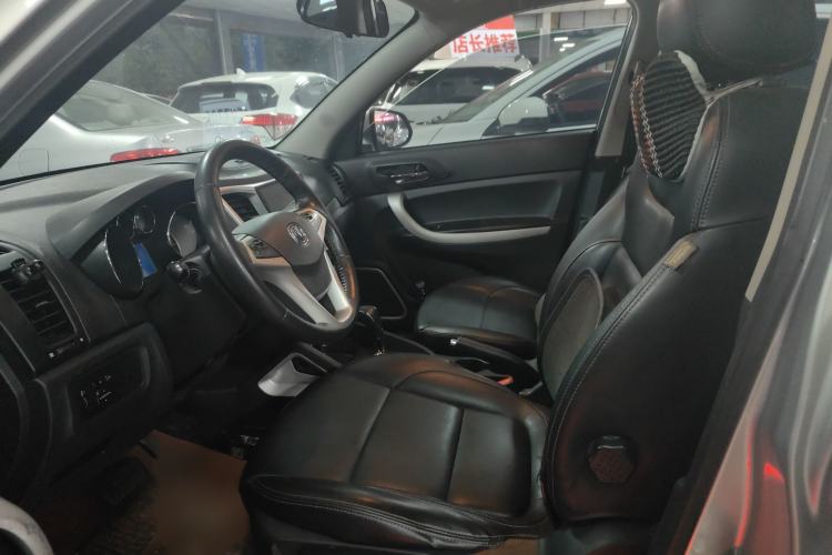 Used Changan CS35 2014 1.6L Automatic Luxury Model China IV Standard