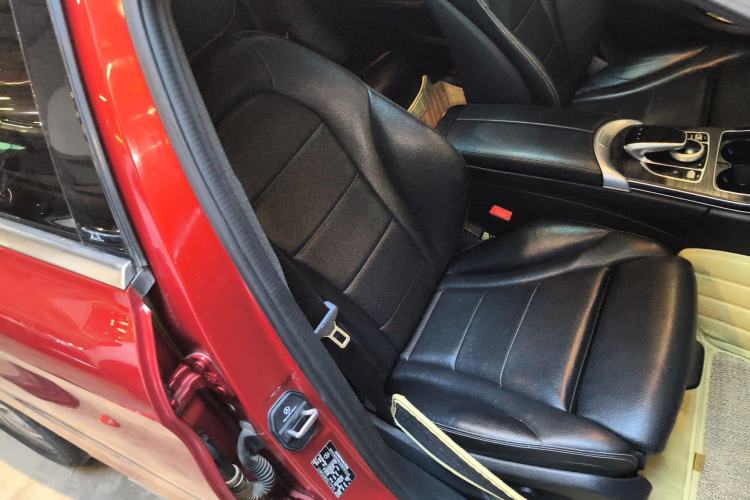 Used Mercedes-Benz C-Class 2016 C 180 L Sport Edition Right Front Seat