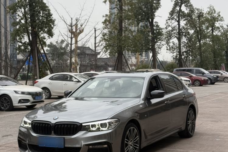 Used BMW 5 Series 2018 Restyled 530Li Leading Edition M Sport Package
