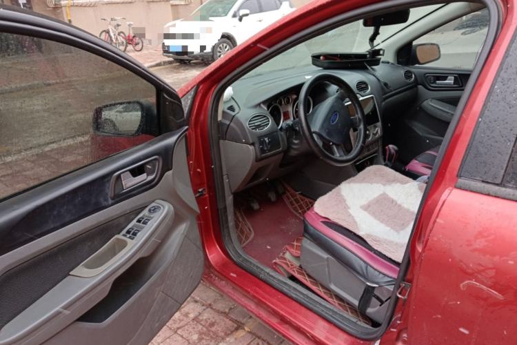 Used Ford Focus 2013 Hatchback Classic 1.8L Manual Base Model