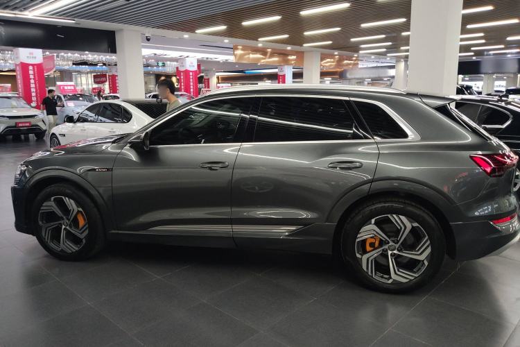 Used Audi e-tron 2021 50 quattro Prestige Edition