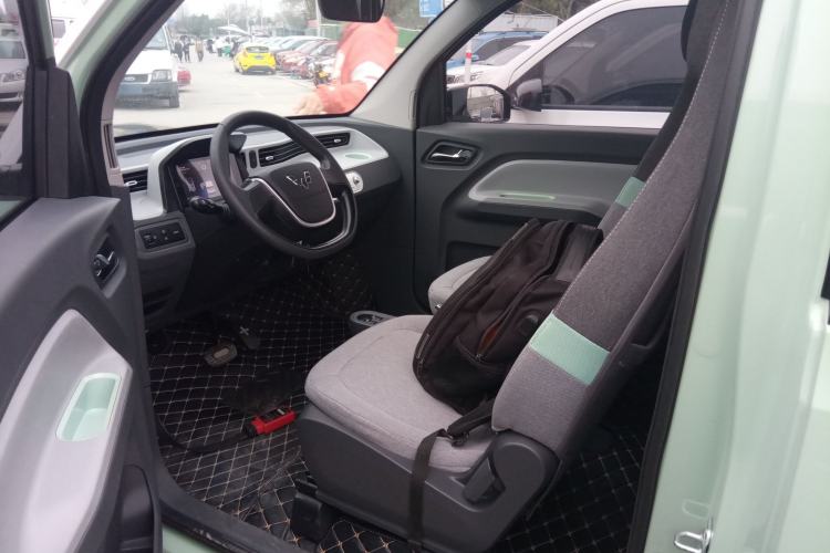 Used Wuling Hongguang MINIEV 2022 Macaron Premium Model – Lithium Iron Phosphate